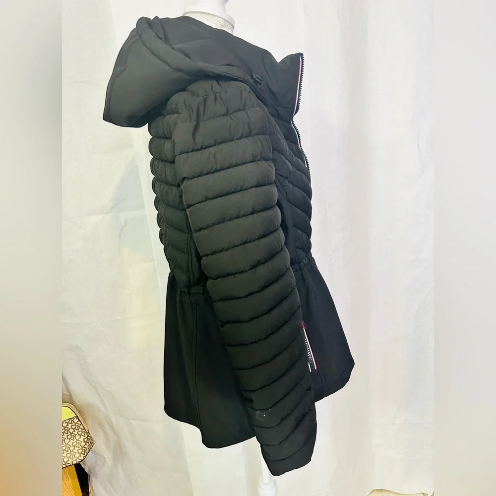 Women’s Black Quilted Hooded Jacket